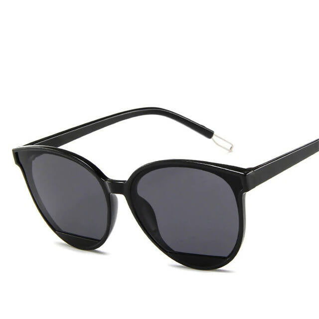 វ៉ែនតានារី Fashion-New-Sunglasses-Women-Blackgray